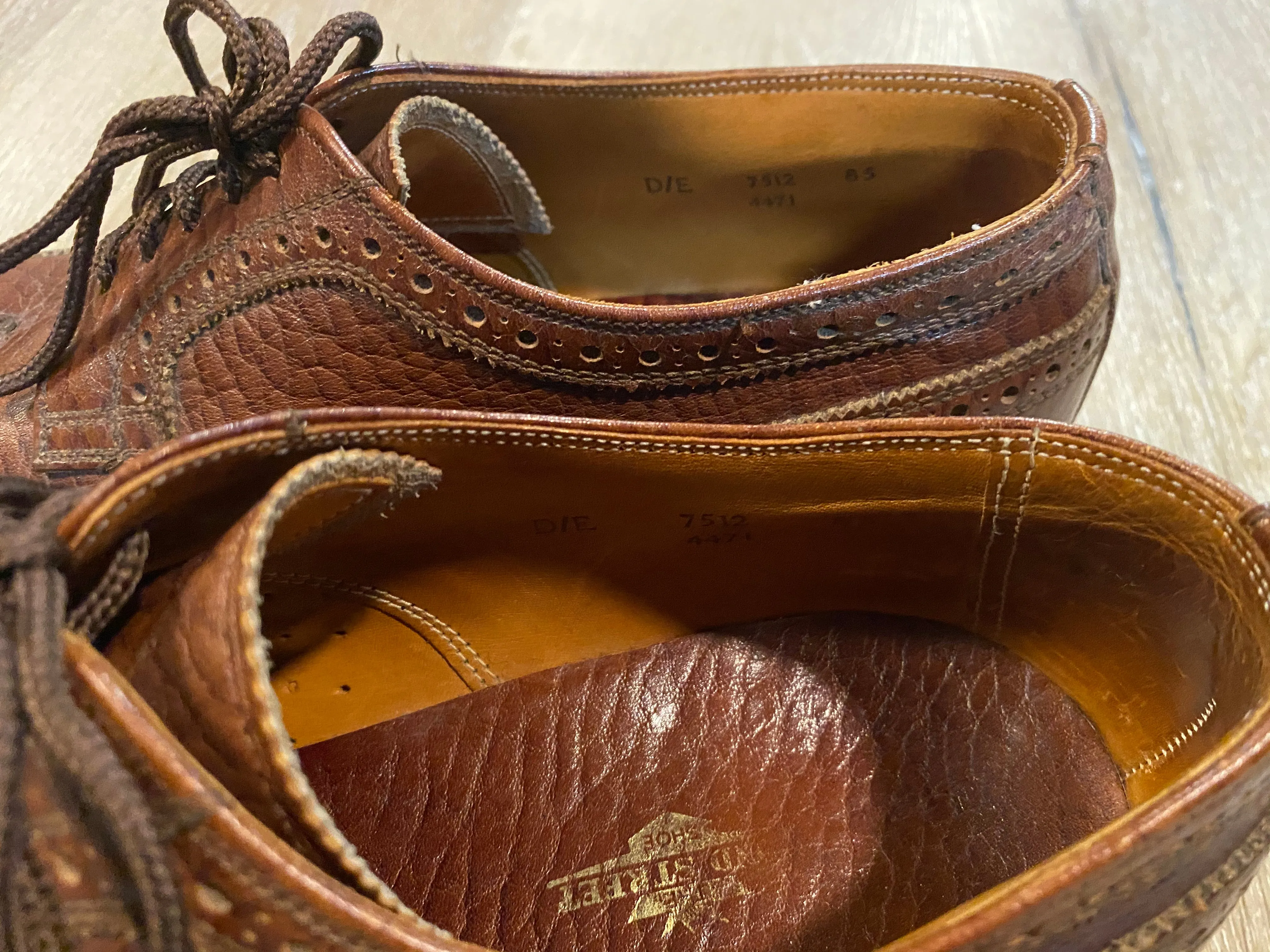 Wingtip Brogue Bondstreet by Dack's Derby Shoes 9.5M 42/43 (Canada)